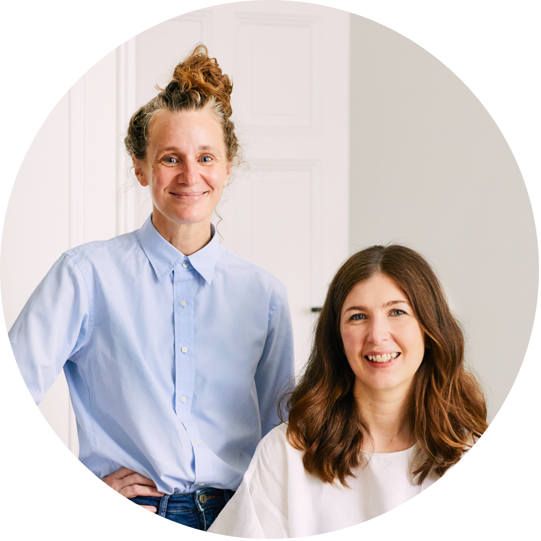 Liz Sauer Williamson und Alice Mrongovius